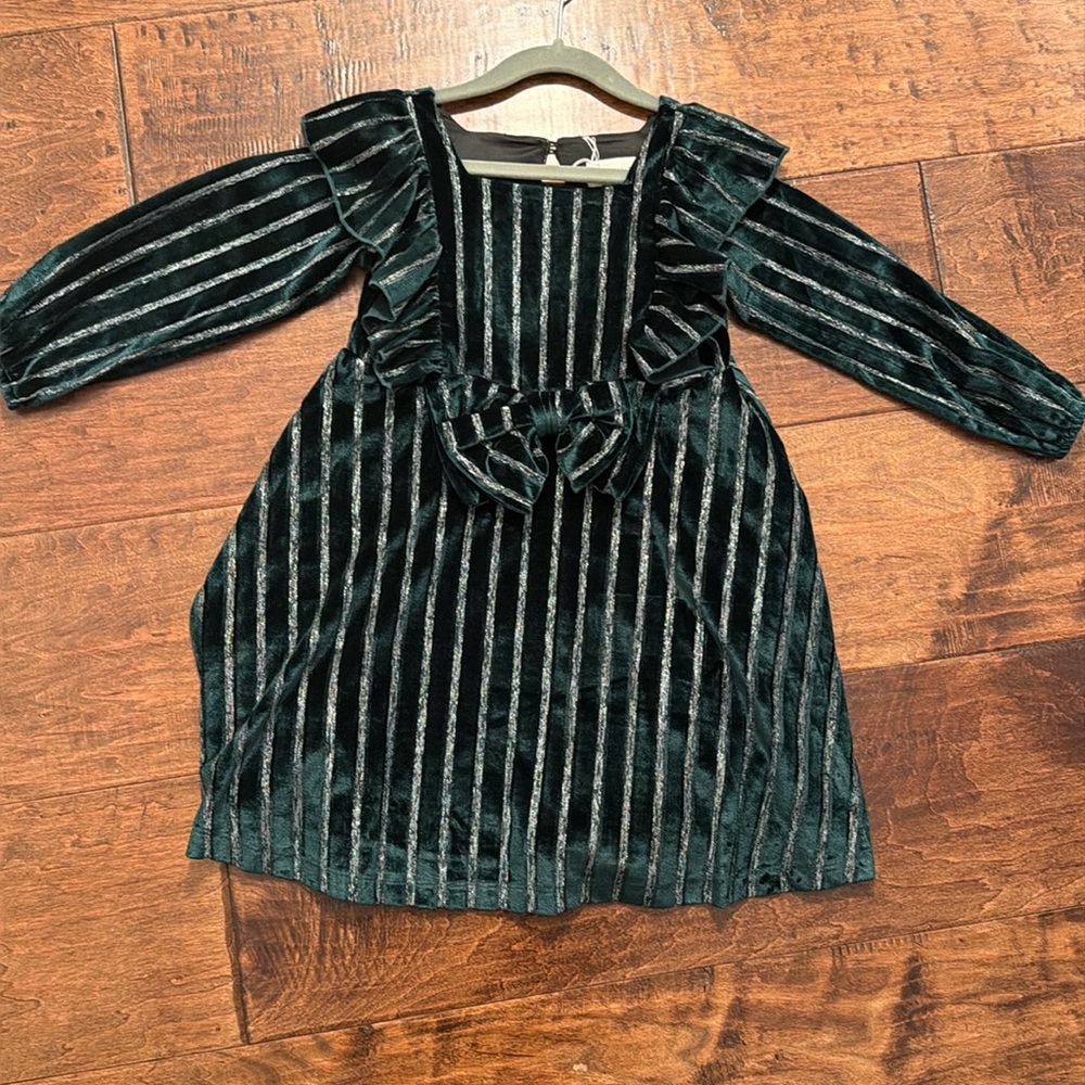 Gorgeous stretchy Christmas dress!